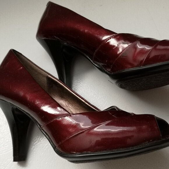 Sofft Ladies Size 7 1/2W Burgundy Open Toe Leather Upper Dress Shoes - Picture 2 of 4